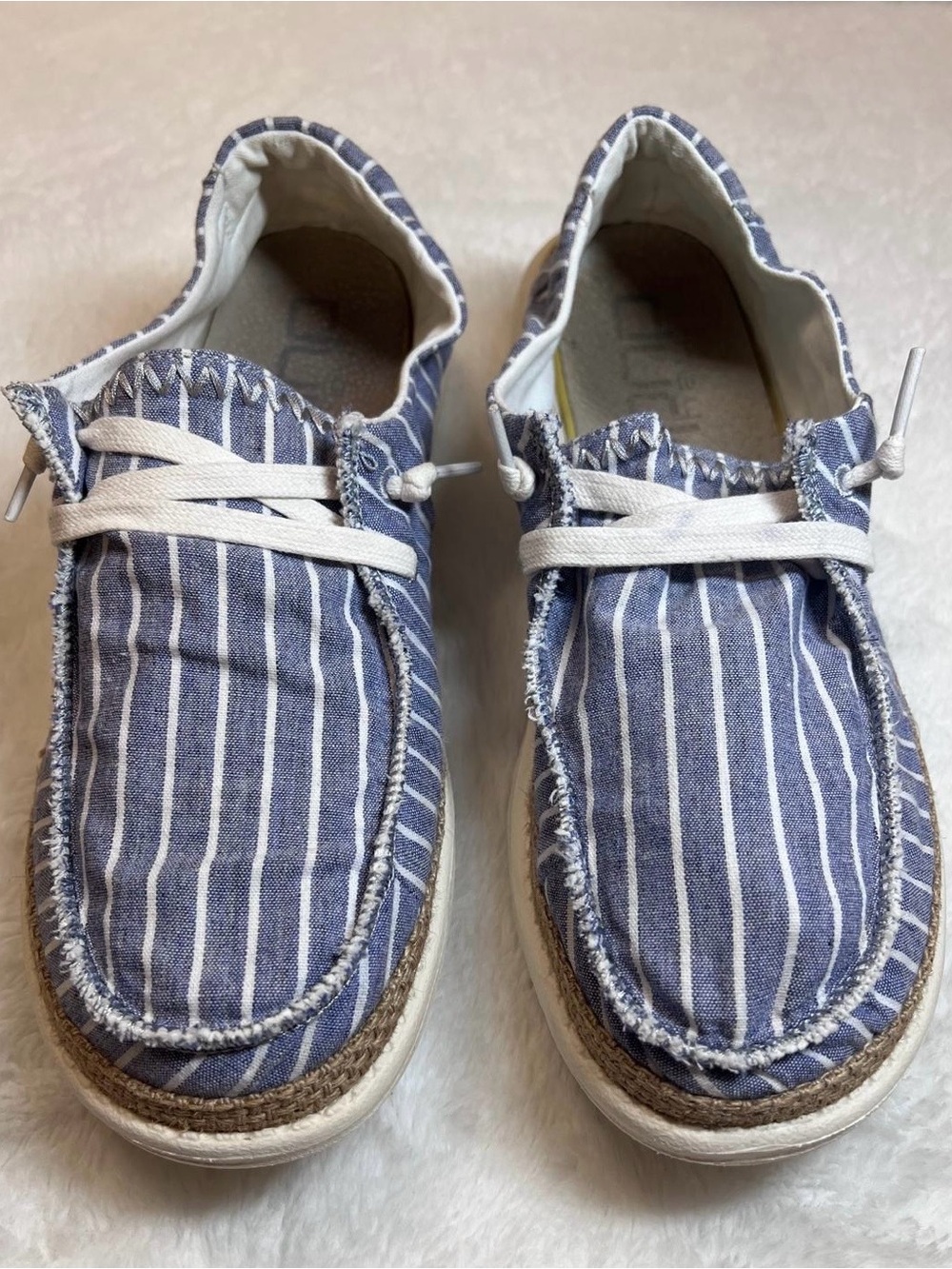 Casual Men's Blue Striped Slip-On Sneakers